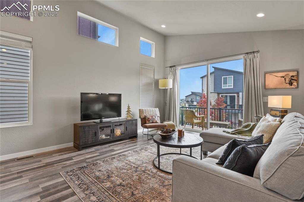 1344 Sunshine Valley Way Colorado Springs, CO 80921 - Photo 7 of 37