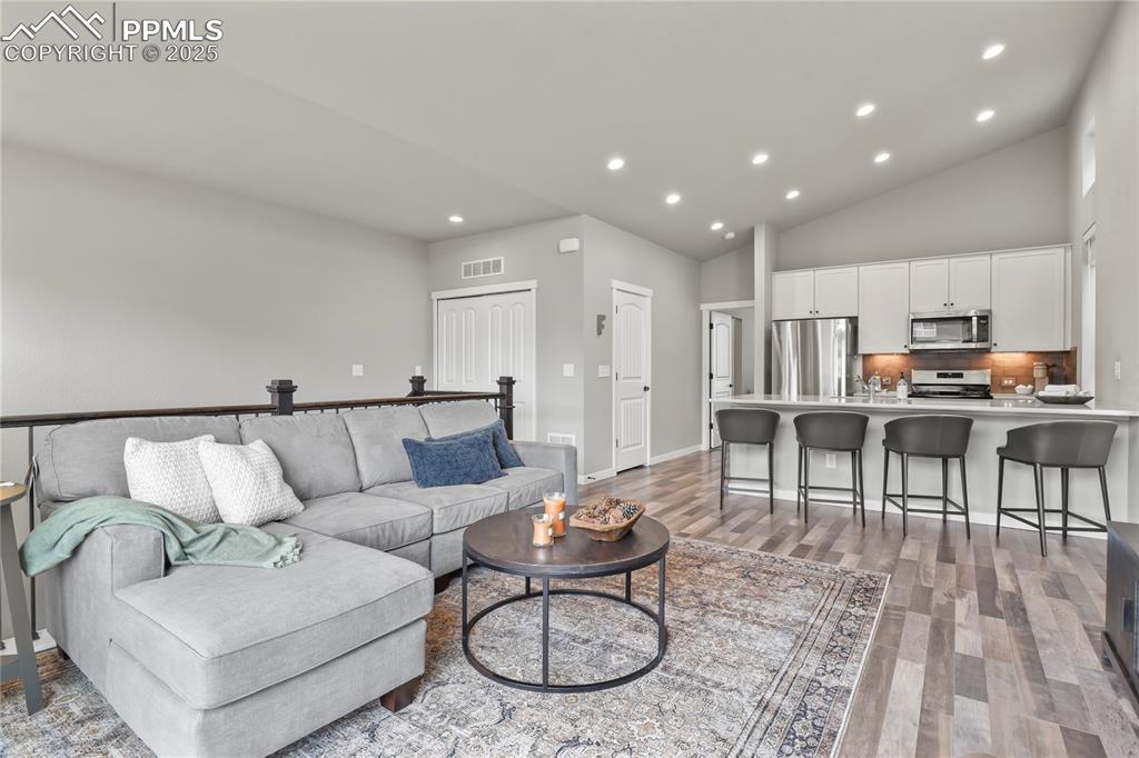 1344 Sunshine Valley Way Colorado Springs, CO 80921 - Photo 10 of 37