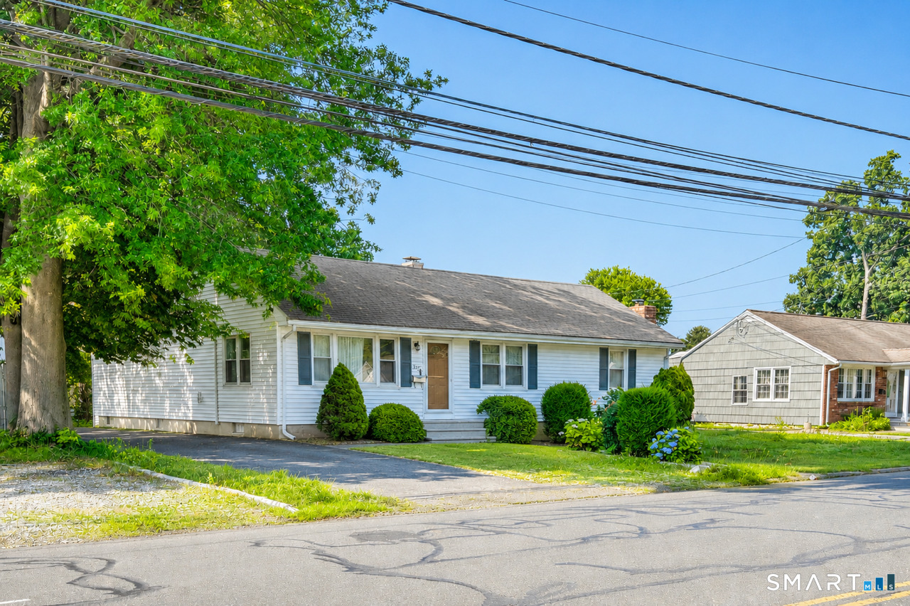 3395 Old Town Road Bridgeport, CT 06606 - Photo 1 of 13