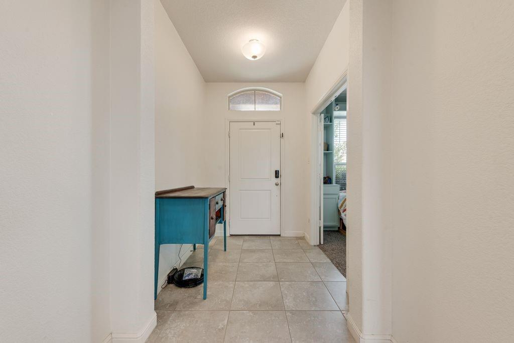 444 Windsail Lane Azle, TX 76020 - Photo 3 of 22