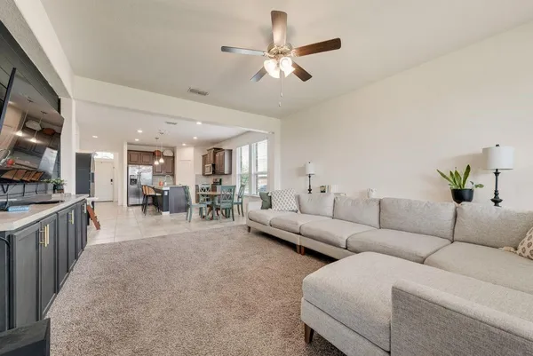 $2,500 | 444 Windsail Lane, Azle, TX 76020