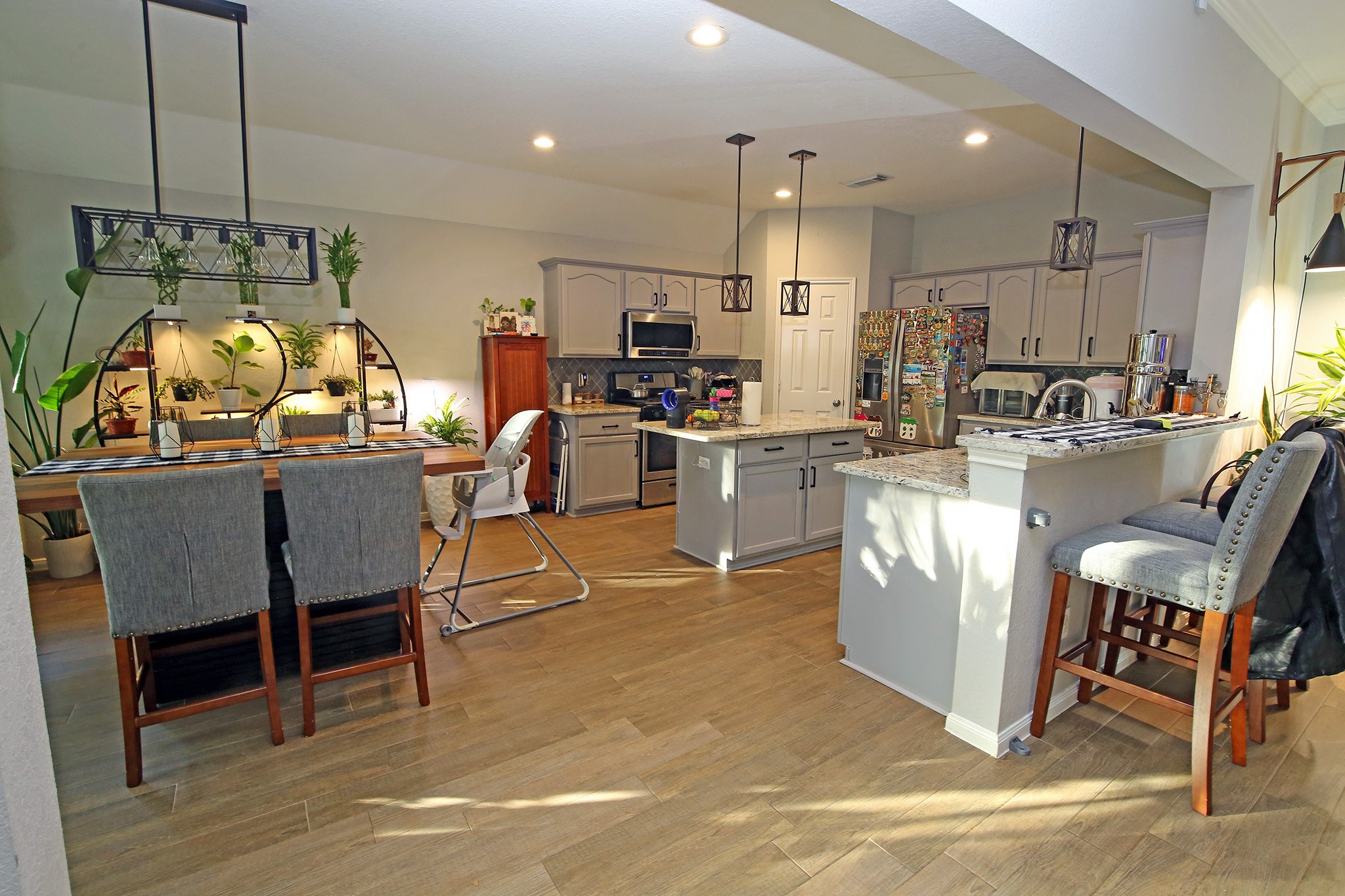 907 Riverside Drive Alvin, TX 77511 - Photo 6 of 31 All appliances stay with the home!