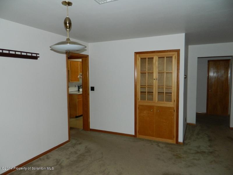 233 East Mountain Road Scranton, PA 18505 - Photo 3 of 26 an empty room with windows