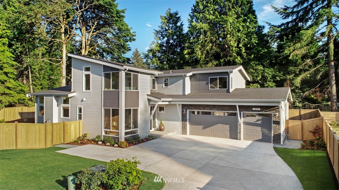 8638 184th Street Southwest Edmonds, WA 98026 - Photo 1 of 25 Gallery Image 1