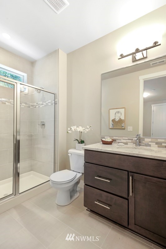 8638 184th Street Southwest Edmonds, WA 98026 - Photo 13 of 25 Gallery Image 13