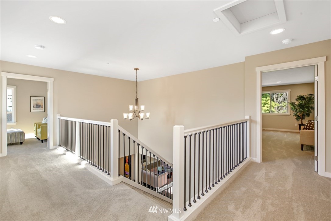 8638 184th Street Southwest Edmonds, WA 98026 - Photo 14 of 25 Gallery Image 14