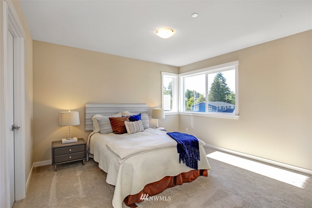 8638 184th Street Southwest Edmonds, WA 98026 - Photo 16 of 25 Gallery Image 16