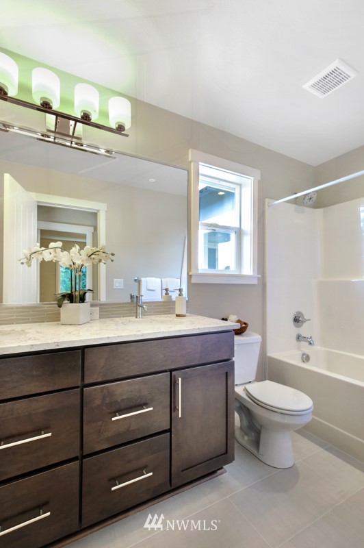 8638 184th Street Southwest Edmonds, WA 98026 - Photo 17 of 25 Gallery Image 17
