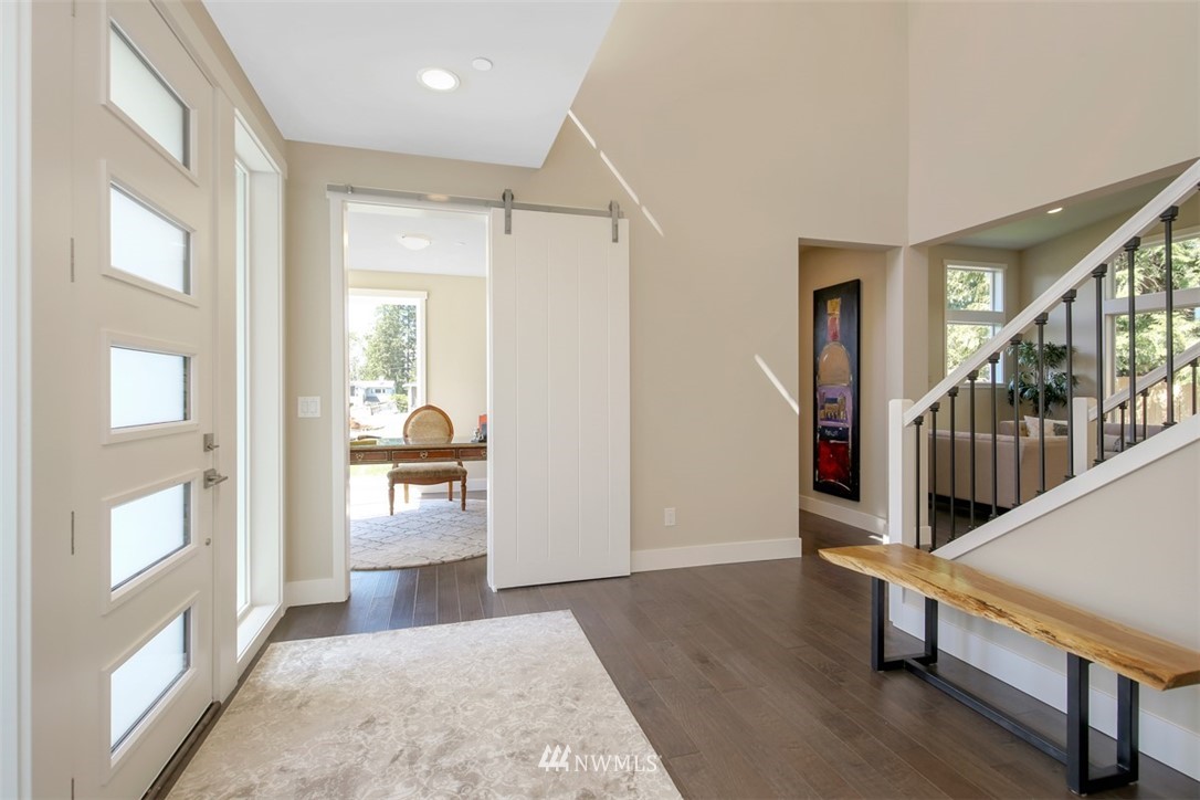 8638 184th Street Southwest Edmonds, WA 98026 - Photo 3 of 25 Gallery Image 3