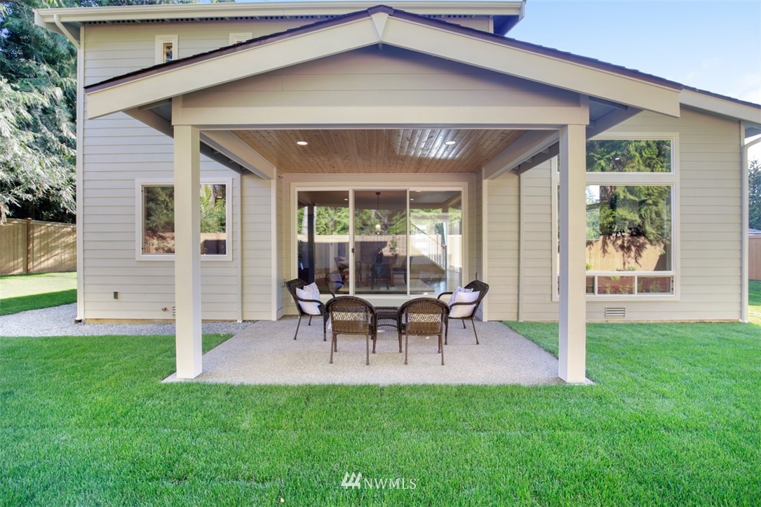 8638 184th Street Southwest Edmonds, WA 98026 - Photo 23 of 25 Gallery Image 23