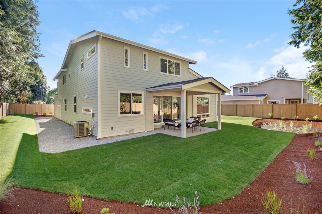 8638 184th Street Southwest Edmonds, WA 98026 - Photo 24 of 25 Gallery Image 24