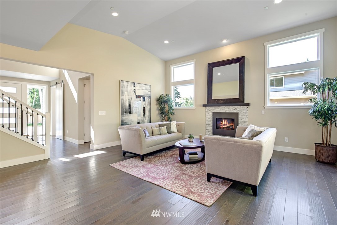 8638 184th Street Southwest Edmonds, WA 98026 - Photo 8 of 25 Gallery Image 8
