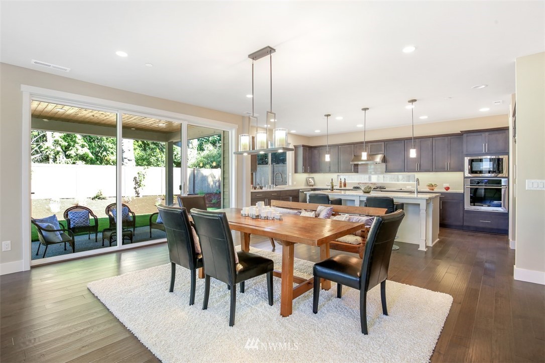 8638 184th Street Southwest Edmonds, WA 98026 - Photo 9 of 25 Gallery Image 9