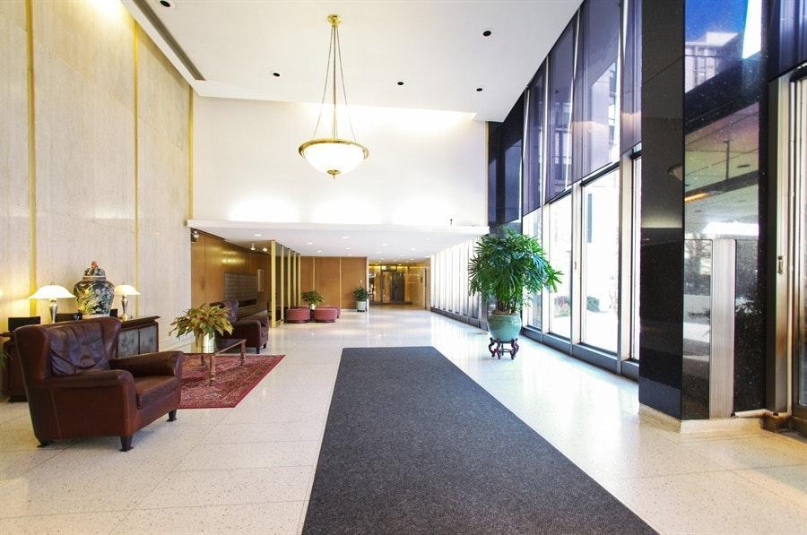 5701 North Sheridan Road, Unit 3H Chicago, IL 60660 - Photo 2 of 15