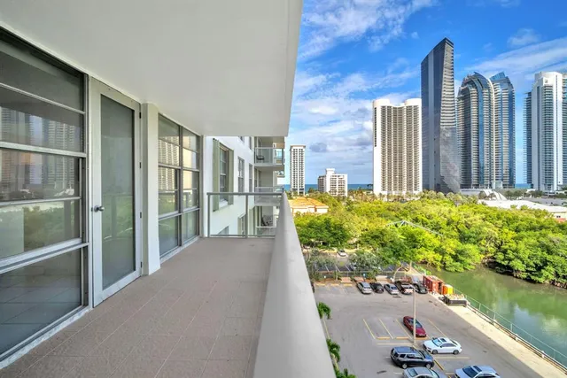 $2,450 | 230 174th Street, Unit 901, Sunny Isles Beach, FL 33160