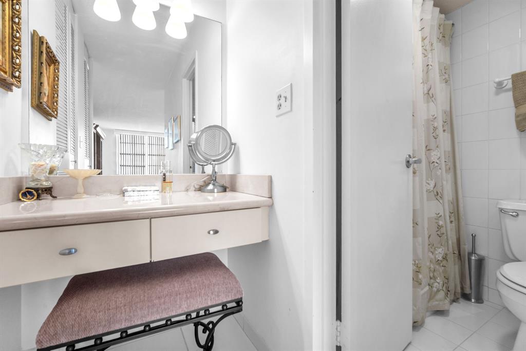 230 174th Street, Unit 901 Sunny Isles Beach, FL 33160 - Photo 24 of 38