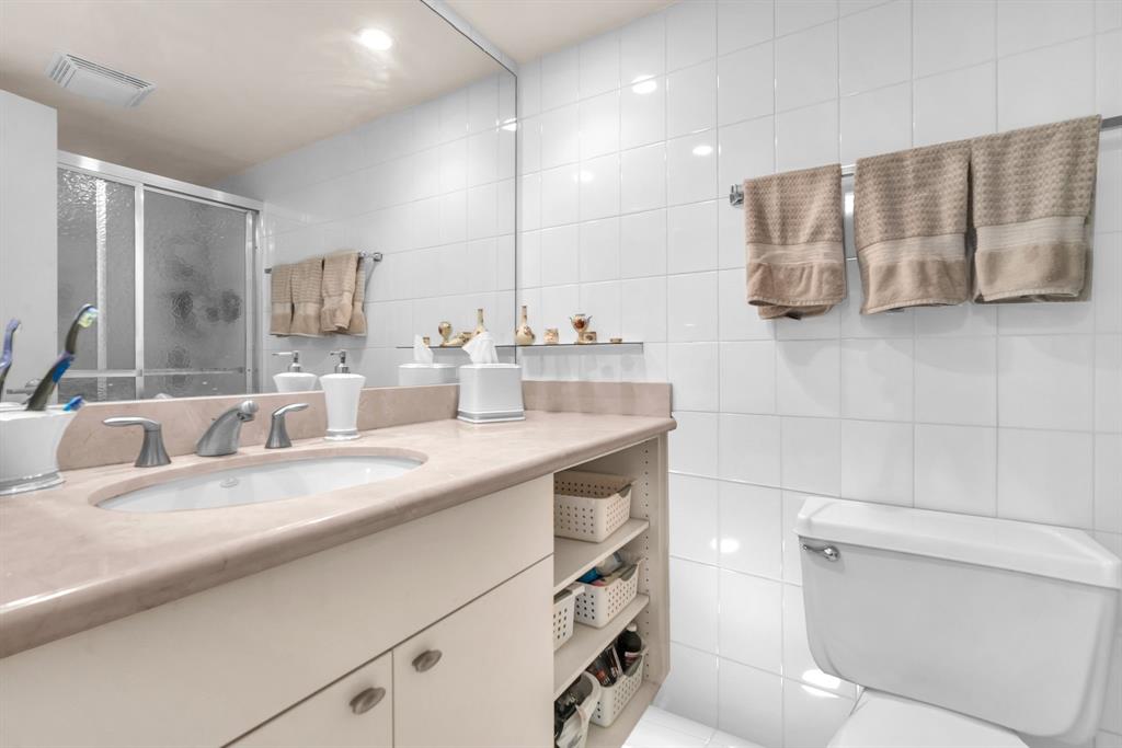 230 174th Street, Unit 901 Sunny Isles Beach, FL 33160 - Photo 26 of 38