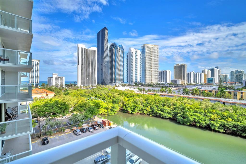 230 174th Street, Unit 901 Sunny Isles Beach, FL 33160 - Photo 30 of 38