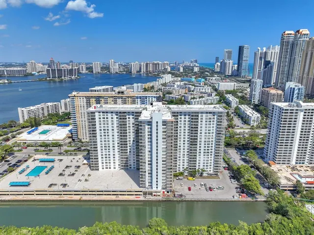 $2,450 | 230 174th Street, Unit 901, Sunny Isles Beach, FL 33160