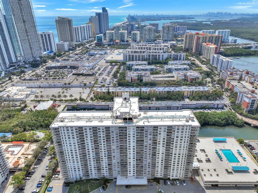 230 174th Street, Unit 901 Sunny Isles Beach, FL 33160 - Photo 37 of 38
