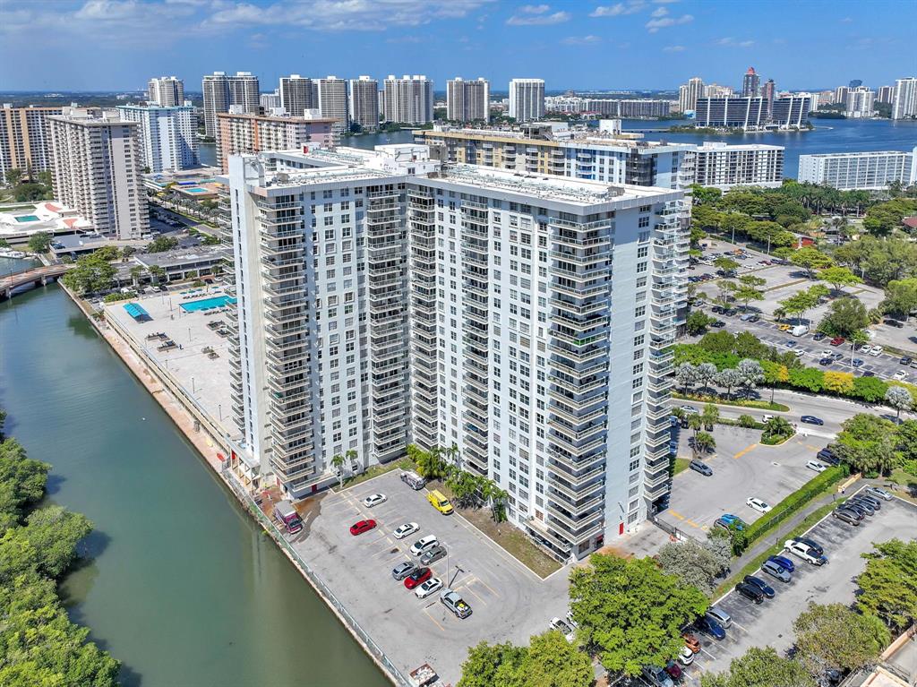 230 174th Street, Unit 901 Sunny Isles Beach, FL 33160 - Photo 38 of 38