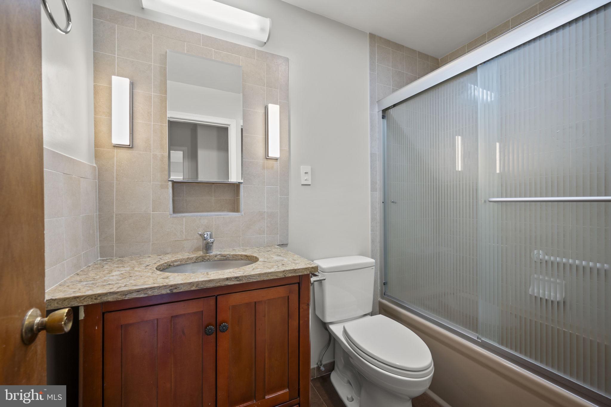 8604 Imperial Drive Laurel, MD 20708 - Photo 30 of 50 Bathroom 2