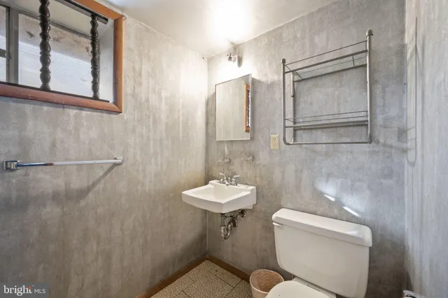 $485,000 | 8604 Imperial Drive, Laurel, MD 20708