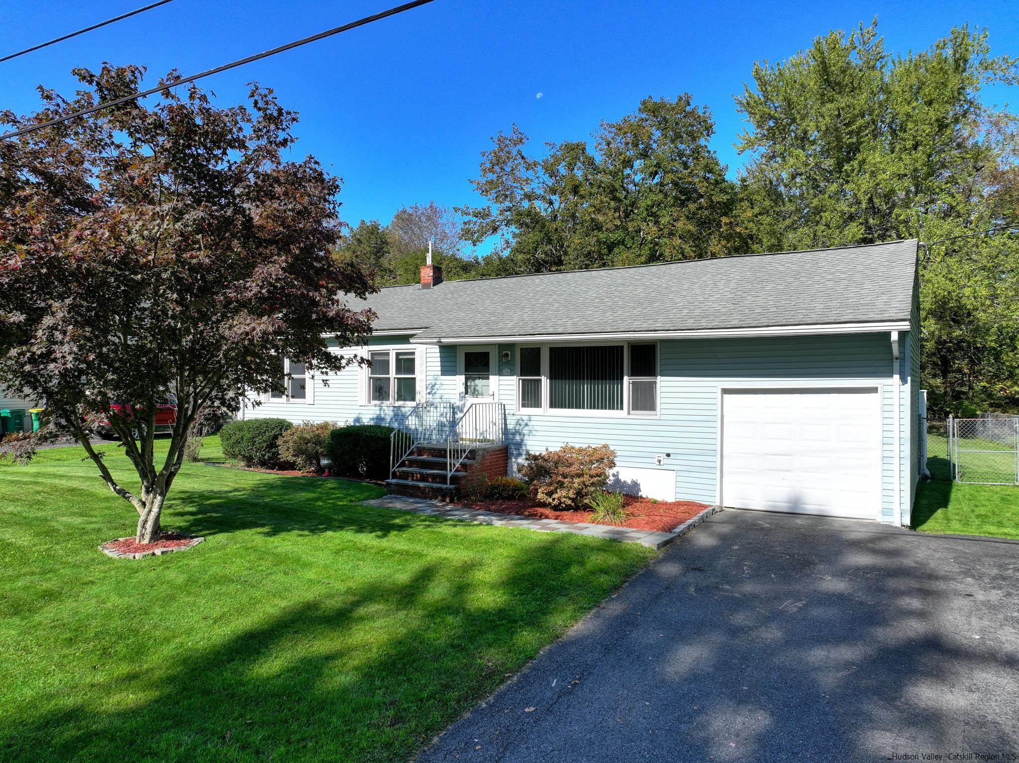 200 Russell Road Hurley, NY 12443 - Photo 3 of 31 Photo 3