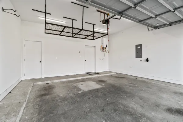 $3,250 | 3802 Commerce Street, Houston, TX 77003