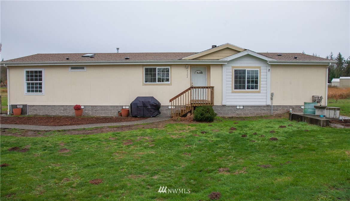 4302 Rural Avenue Bellingham, WA 98226 - Photo 1 of 23