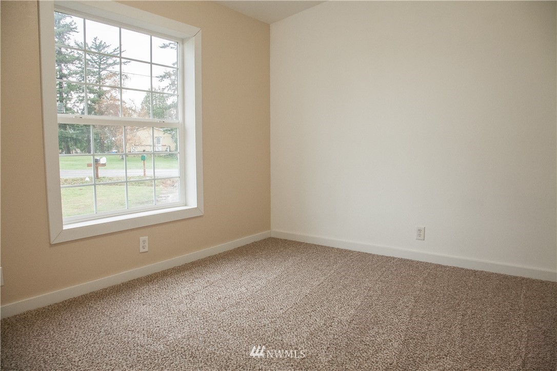 4302 Rural Avenue Bellingham, WA 98226 - Photo 17 of 23