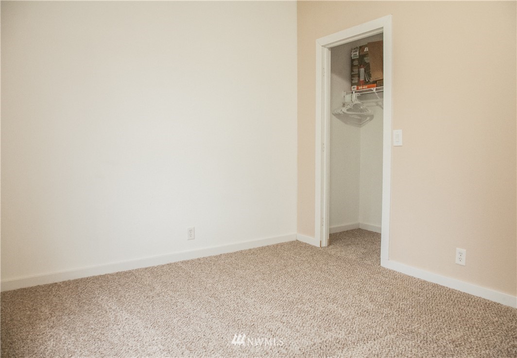 4302 Rural Avenue Bellingham, WA 98226 - Photo 18 of 23