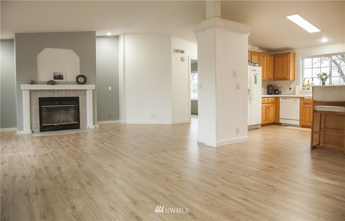 4302 Rural Avenue Bellingham, WA 98226 - Photo 5 of 23