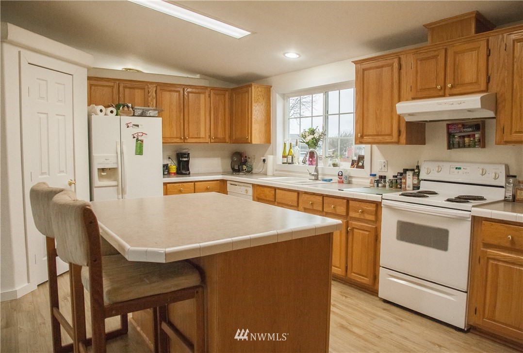 4302 Rural Avenue Bellingham, WA 98226 - Photo 7 of 23