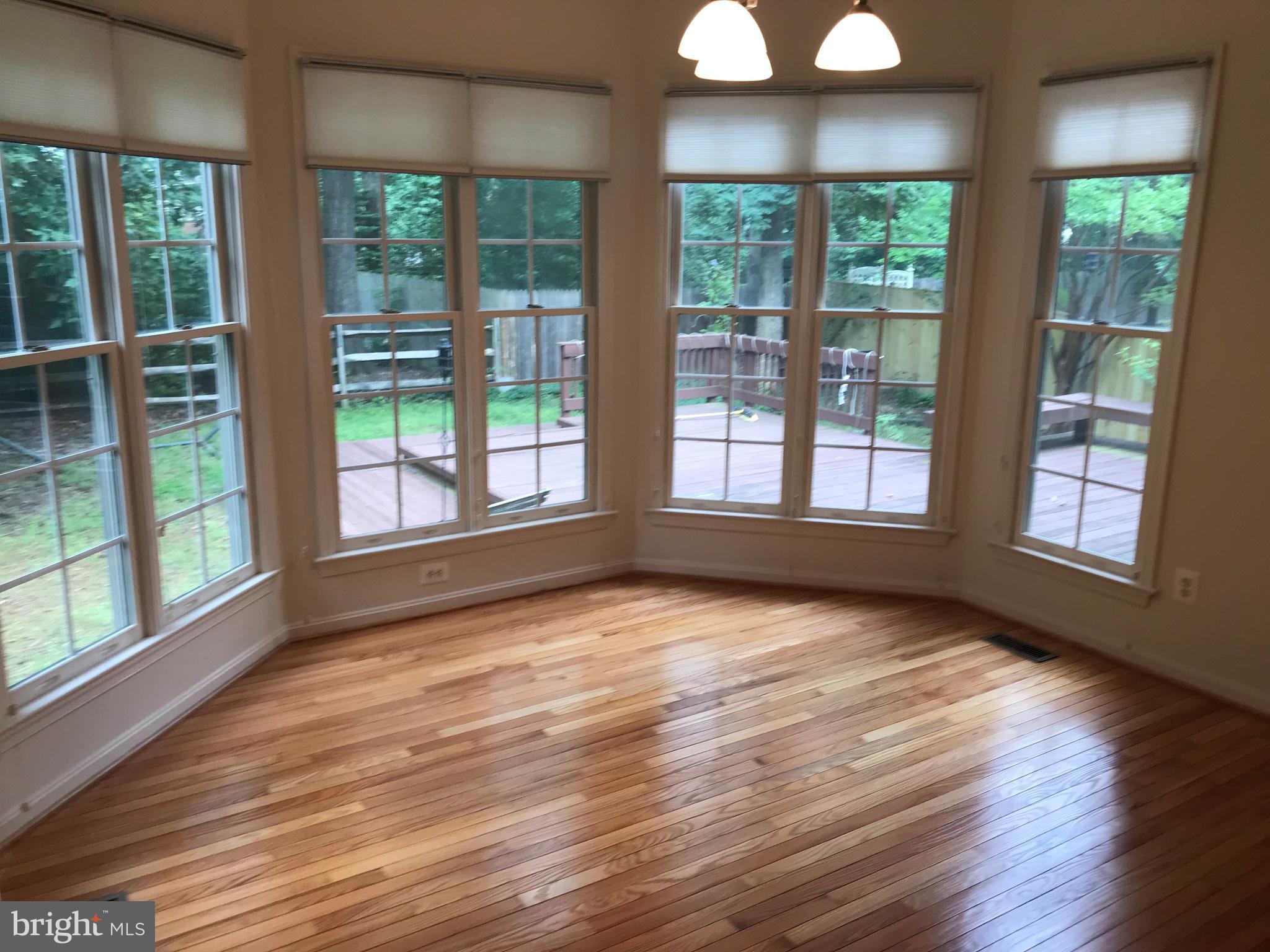 6029 Sumner Road Alexandria, VA 22310 - Photo 11 of 30 Breakfast Nook