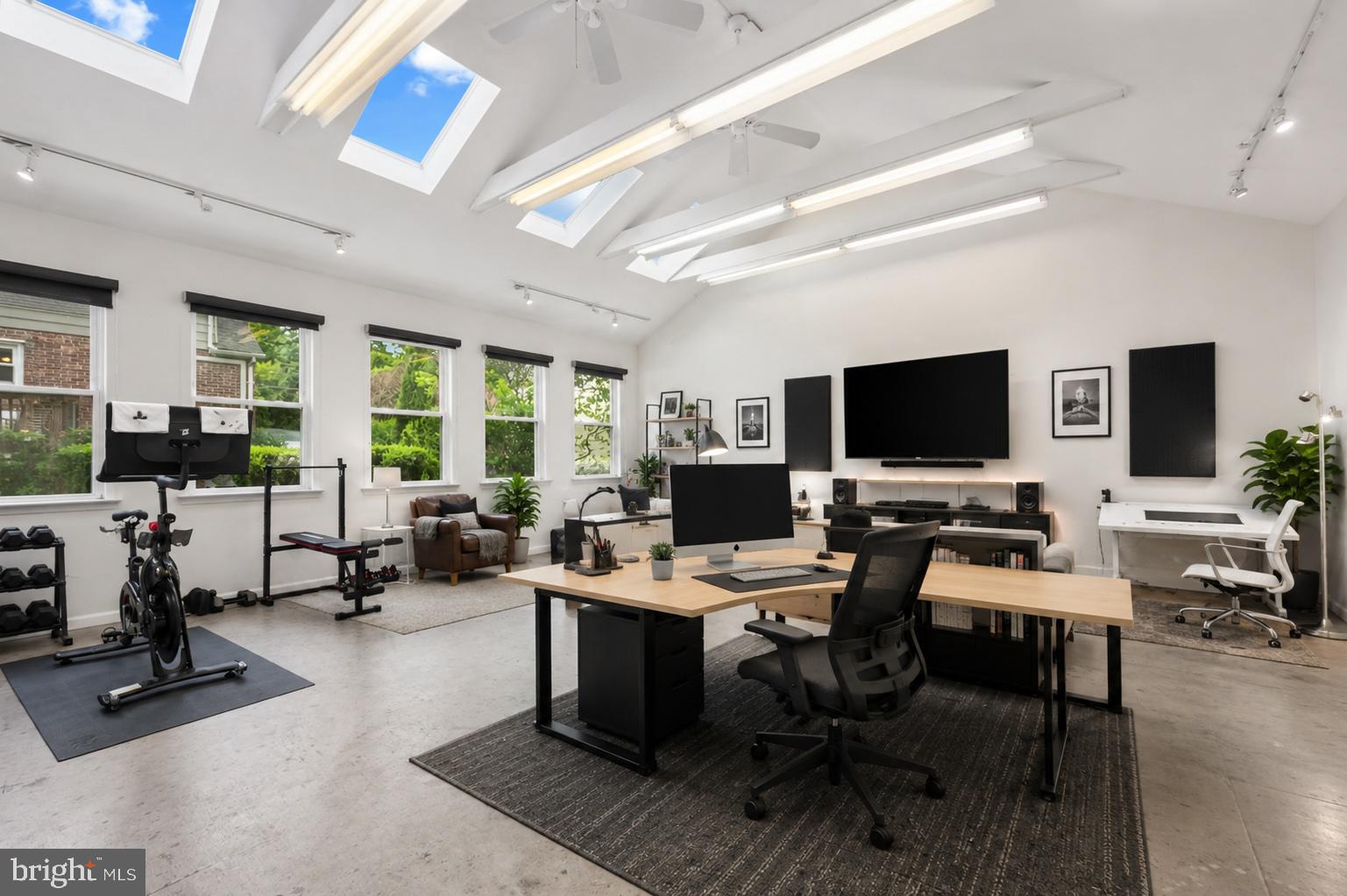 625 sq ft stand alone studio virtually staged
