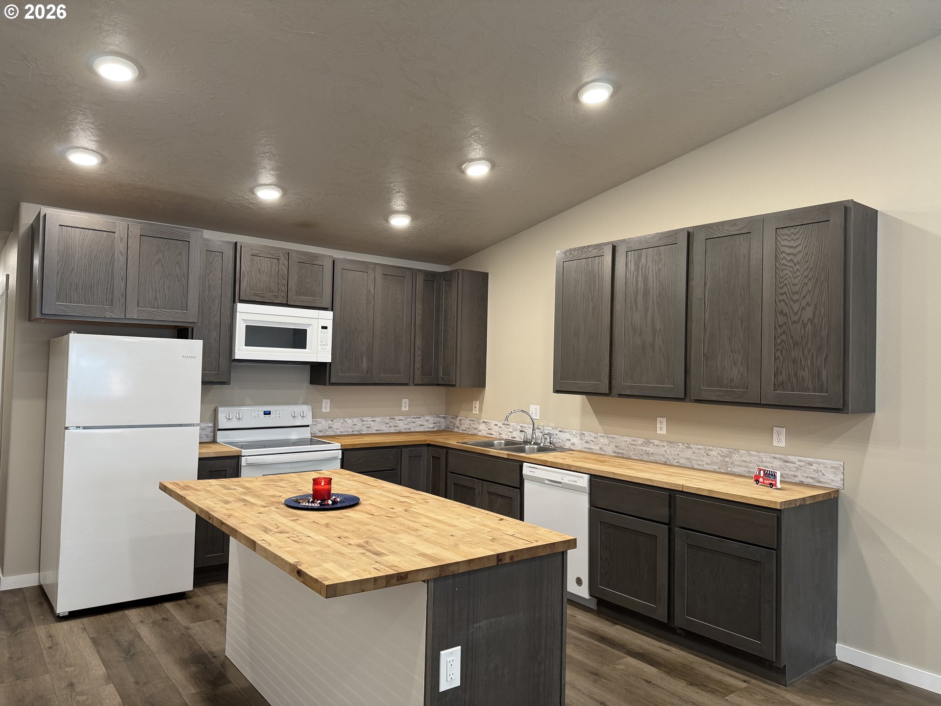1268 Southwest 12th Street Pendleton, OR 97801 - Photo 9 of 27