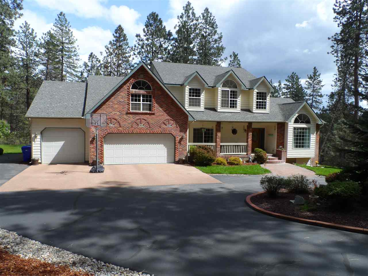 16006 North Castlebrook Lane Colbert, WA 99005 - Photo 1 of 19