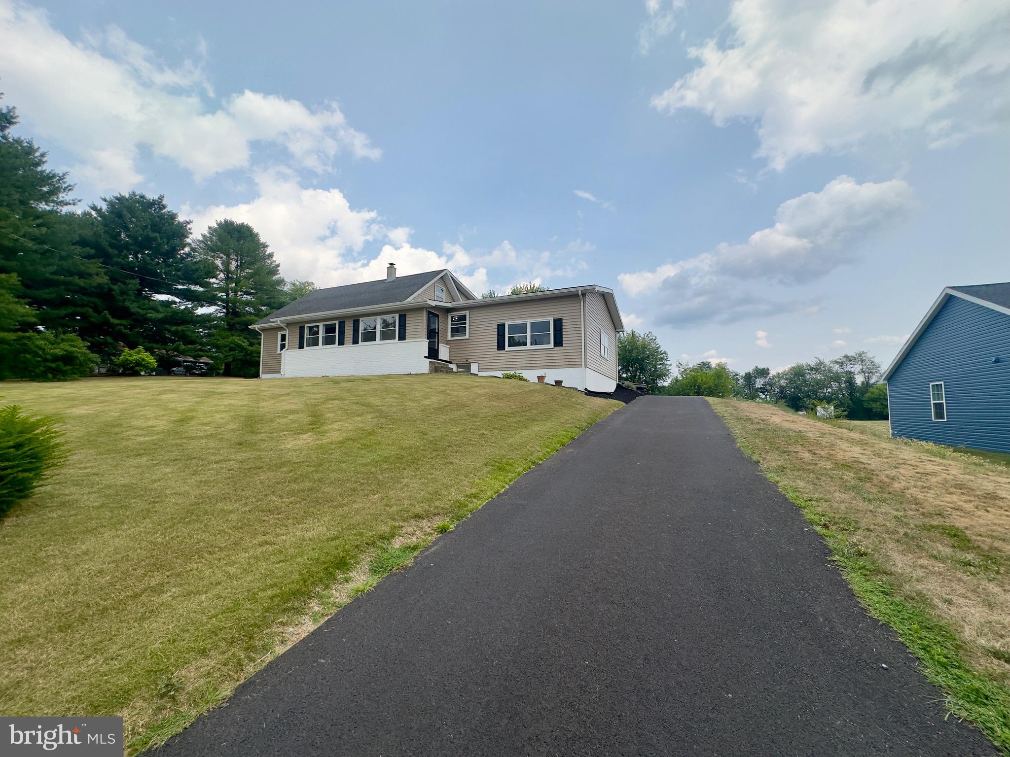 2008 Weavertown Road Lebanon, PA 17046 - Photo 4 of 66
