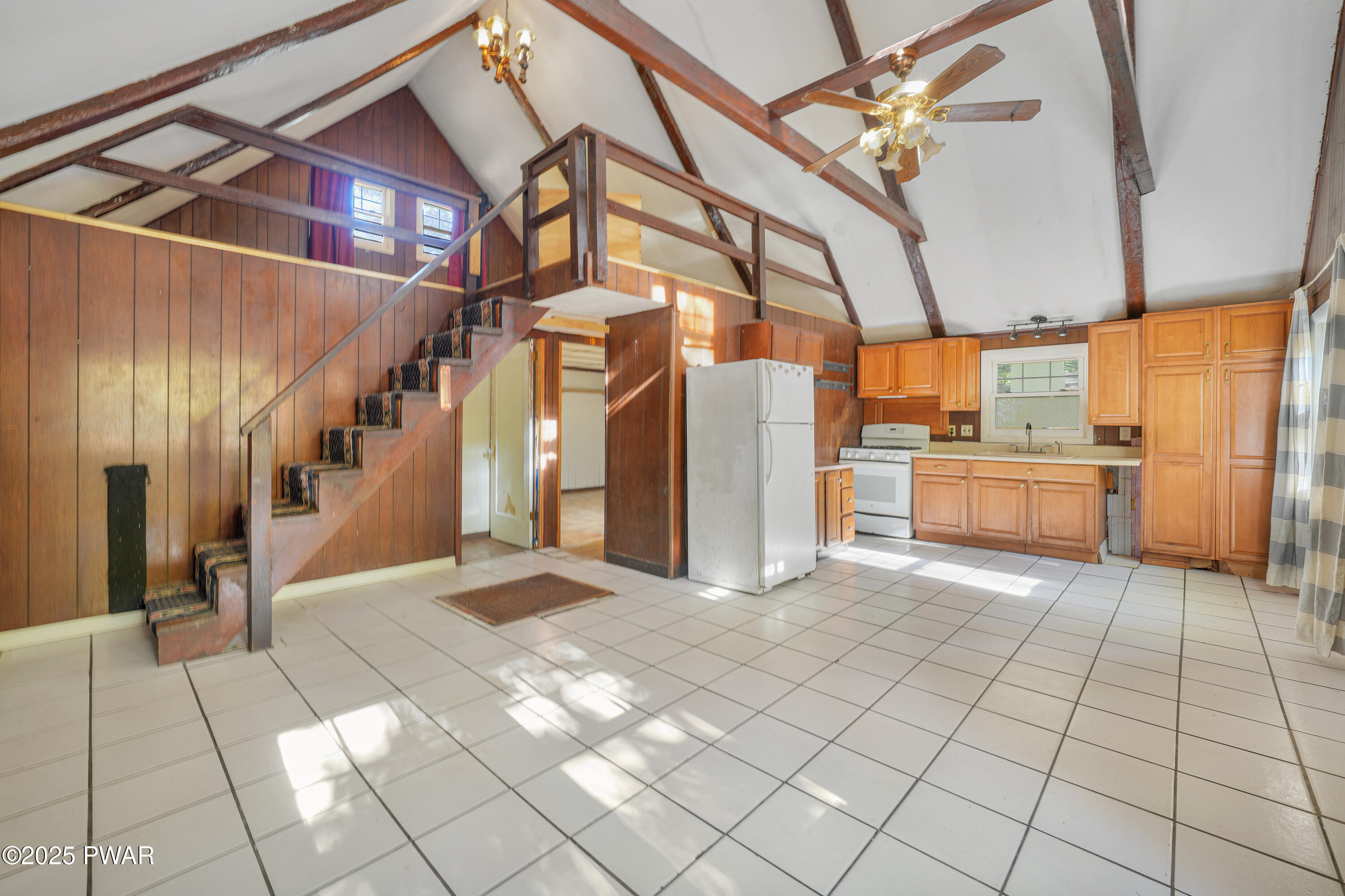 105 Dogwood Road Dingmans Ferry, PA 18328 - Photo 8 of 22 LEX00030 copy