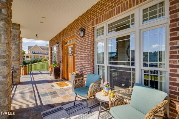 $750,000 | 2338 Edinburgh Channel Road, Kingsport, TN 37664
