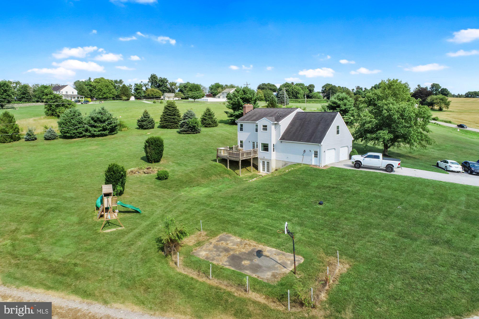 237 Woolen Mill Road New Park, PA 17352 - Photo 31 of 32 Great privacy and lots of area to make your own!