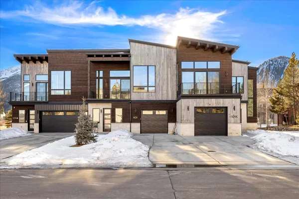 a view of a building with a outdoor space