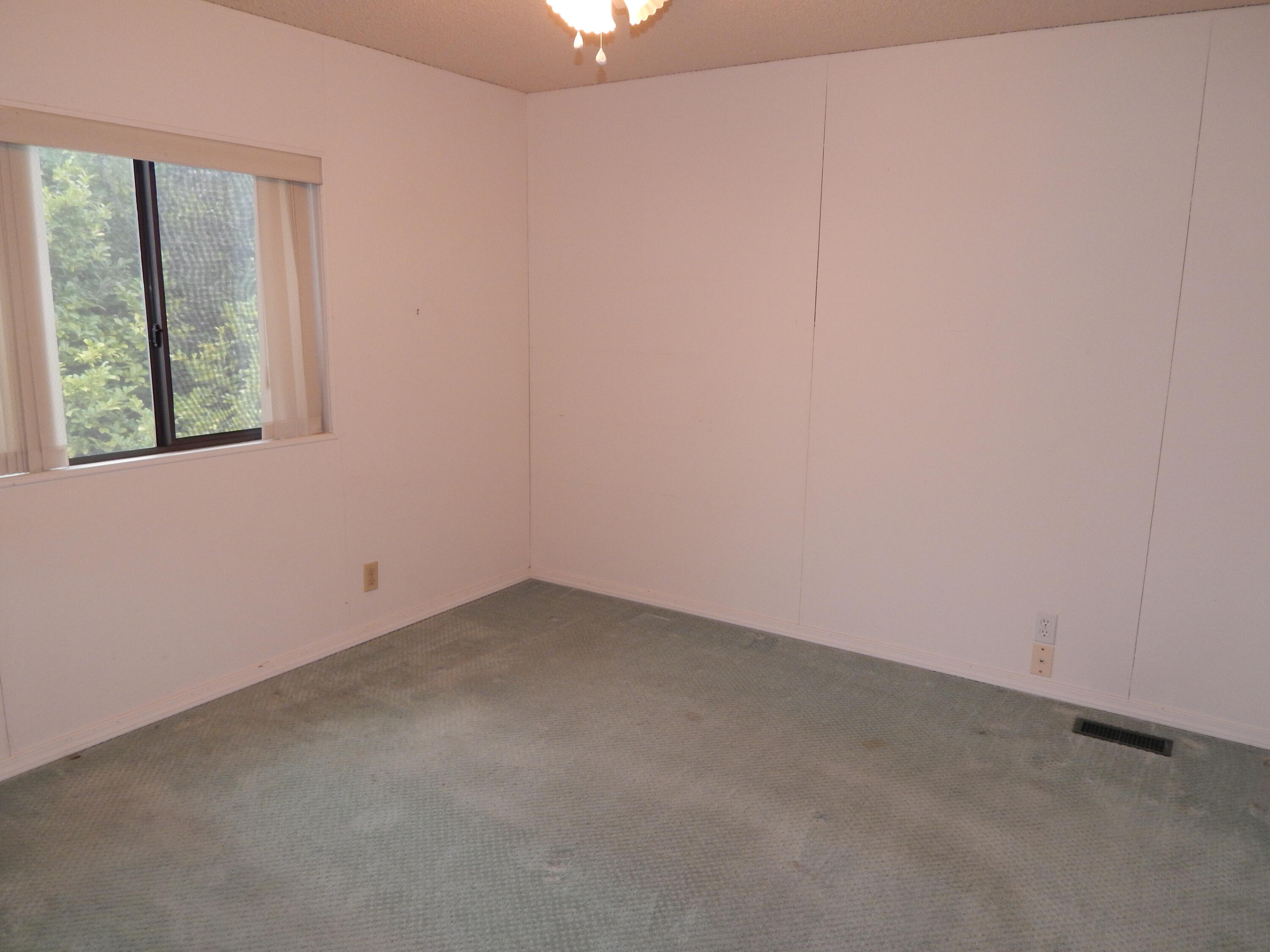 255 Colver Road, Unit 87 Talent, OR 97540 - Photo 11 of 20 Back bedroom