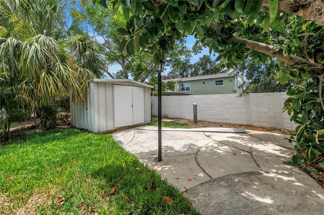 a view of a house with a big yard