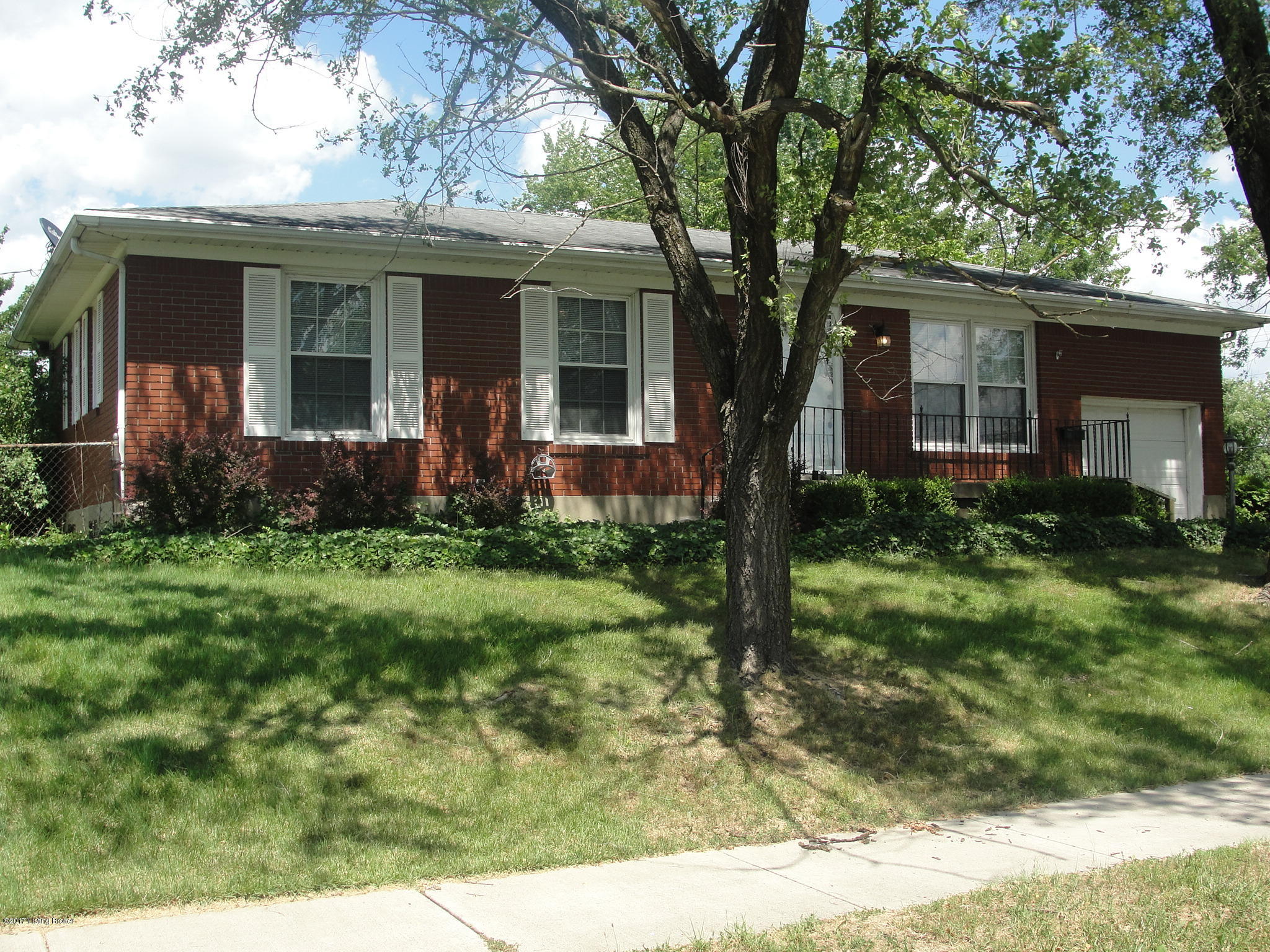 1001 Clayborne Road Louisville, KY 40214 - Photo 2 of 37 2017-06-19 15.36.13