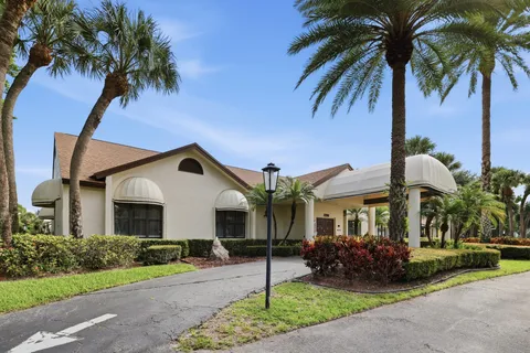 $2,500 | 3357 Jog Park Drive, Unit 4212C, Greenacres, FL 33467