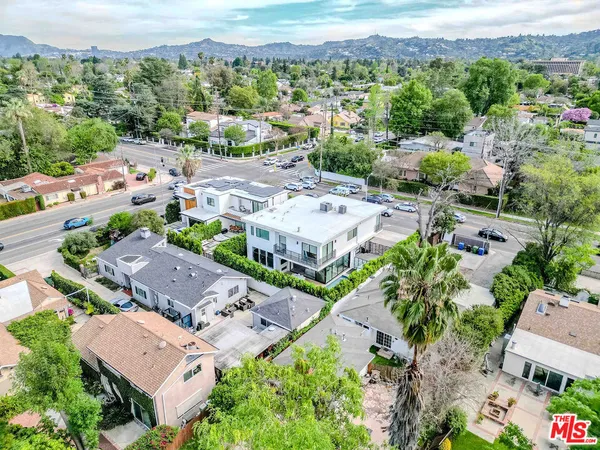 $3,190,000 | 13311 West Magnolia Boulevard, Sherman Oaks, CA 91401