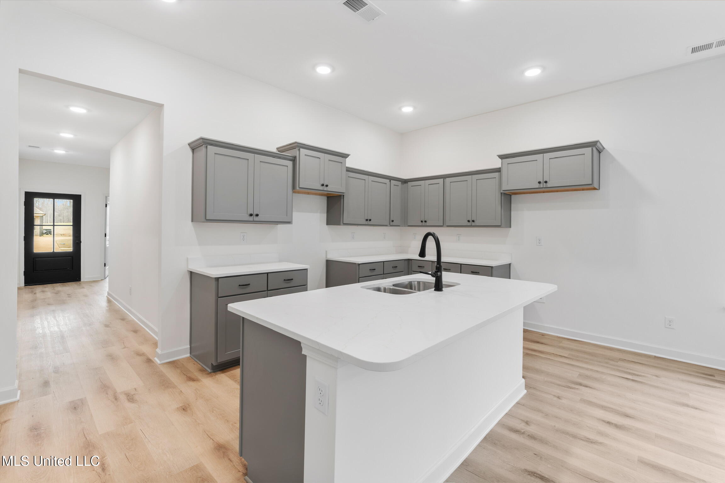 6263 Clover Court Walls, MS 38680 - Photo 12 of 40 Avalon