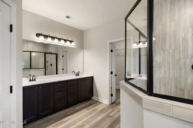 $325,900 | 6263 Clover Court, Walls, MS 38680